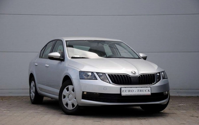 Skoda Octavia cena 43400 przebieg: 144000, rok produkcji 2019 z Sopot małe 67